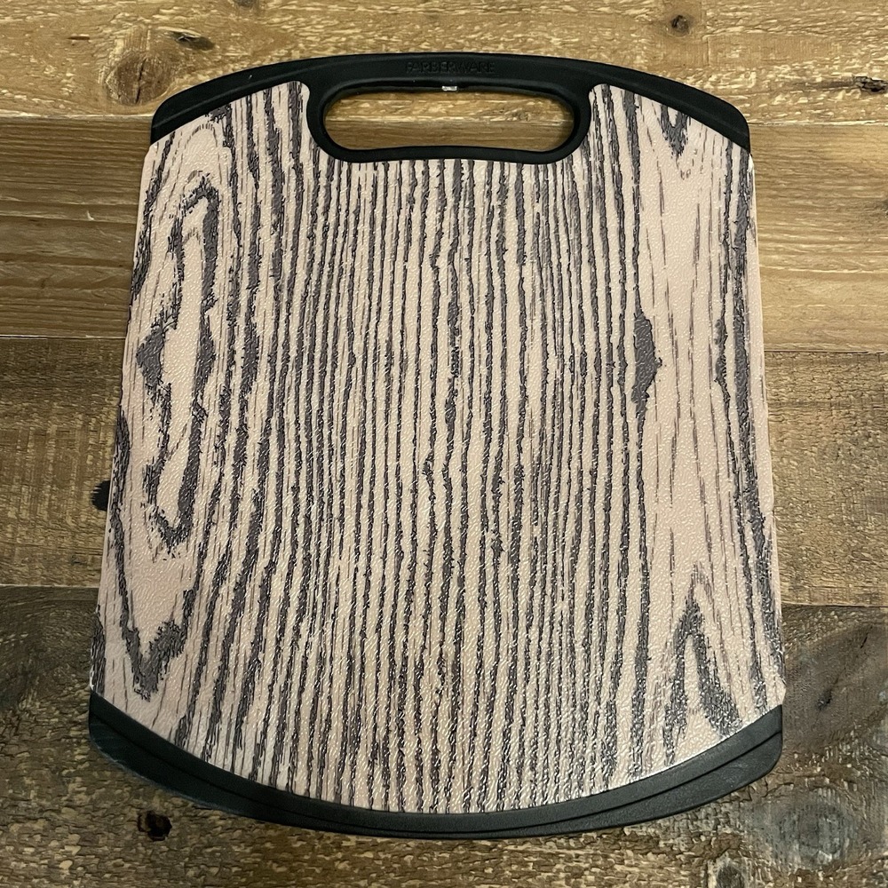 FARBERWARE Nonslip Cutting Board Wood Grain 8" x 10"